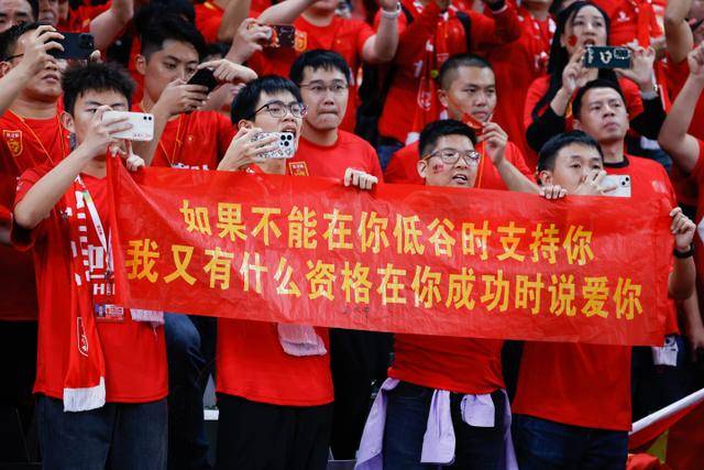 亚历山大29+9+9东契奇手冷 雷霆大胜独行侠1-0